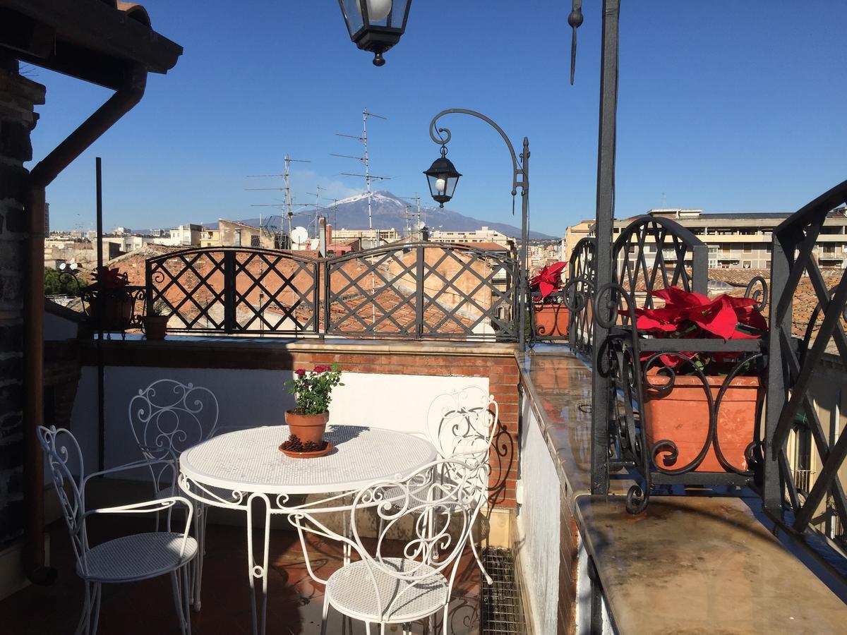 Casa Felice Nel Centro Storico, Tra Etna E Mare Leilighet Catania Eksteriør bilde